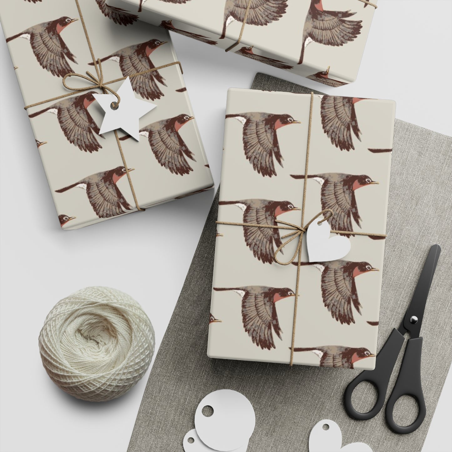 Robins Holiday Gift Wrap Wrapping Paper