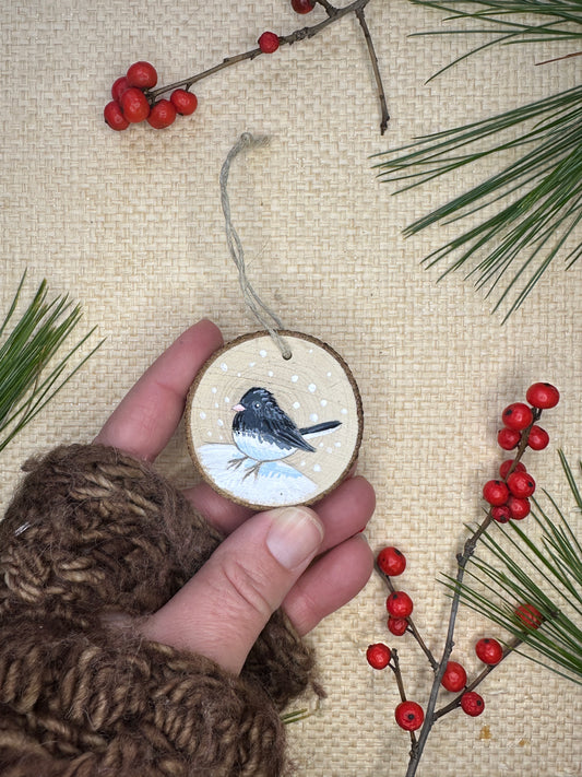 Hand-painted Wood Slice Ornament, Dark-eyed Junco