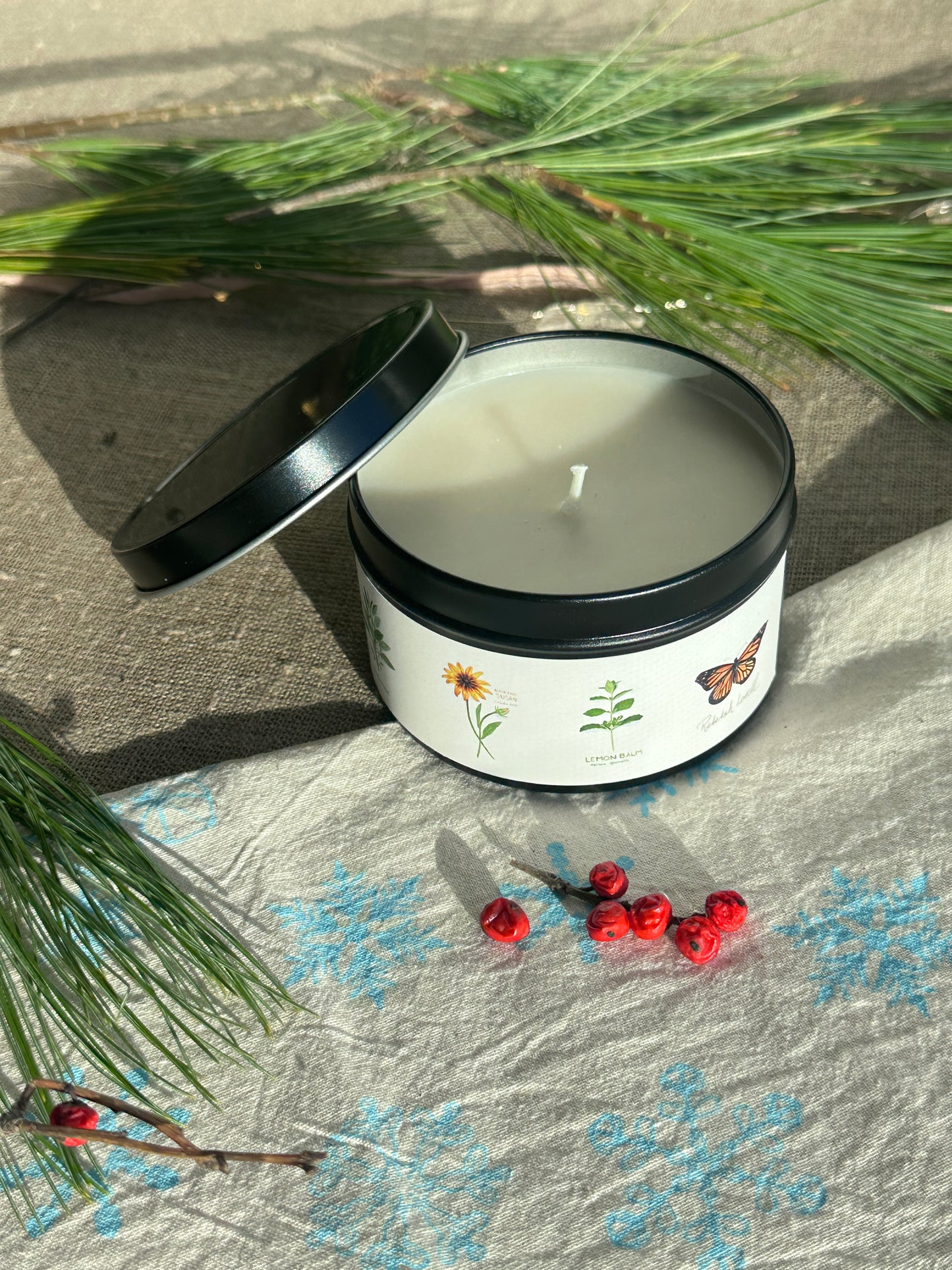 A Naturalist's Holiday Candle, large